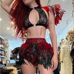 Black and Red Feathered Vampire Boudoir Set